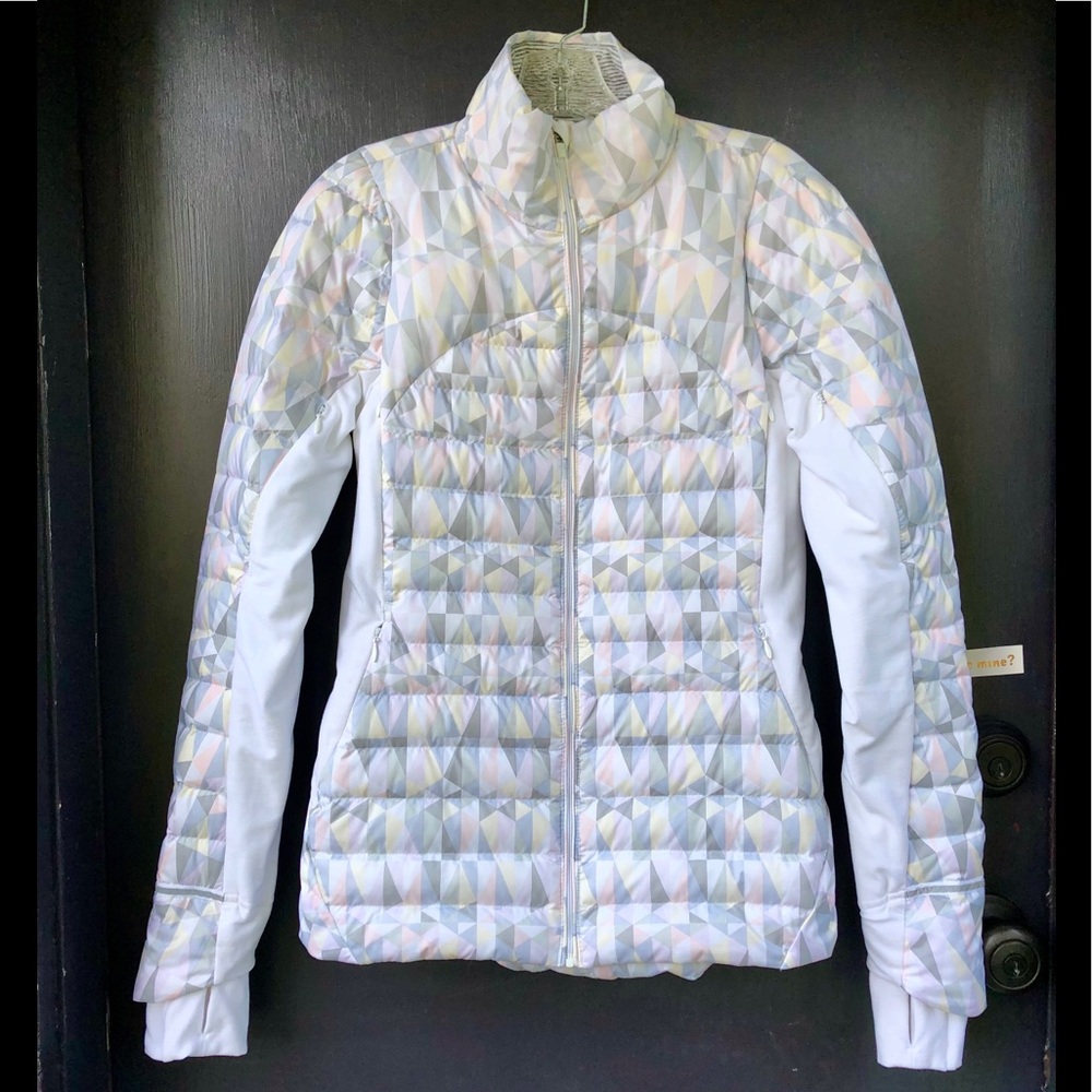❤️SOLD❤️🦄 RARE Lululemon Fluff Off Jacket Sz 6!